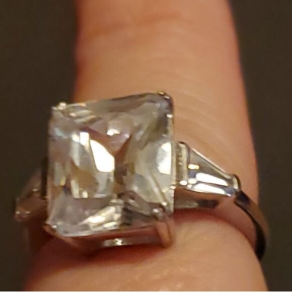 Size 7 BEAUTIFUL HUGE ZIRCON 925 FAS RING - Picture 5 of 11